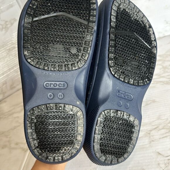 Crocs Unisex-Adult Men's and Women's on The Clock Clog Slip Resistant Work Shoes - Picture 8 of 9